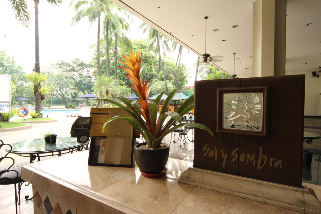 Отель Intercontinental Manila Макати Экстерьер фото