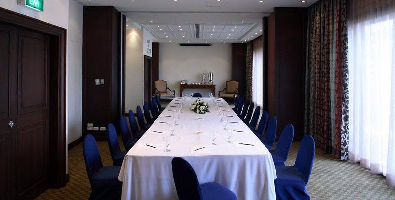 Отель Intercontinental Manila Макати Удобства фото