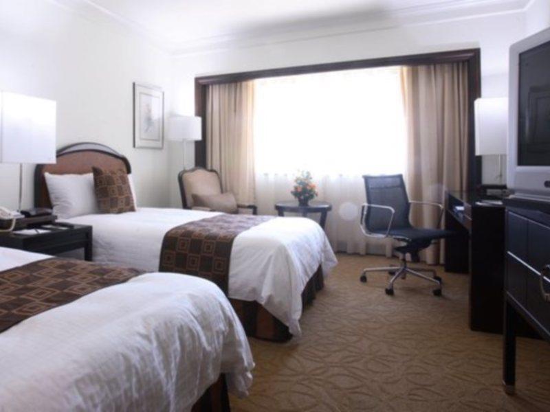 Отель Intercontinental Manila Макати Экстерьер фото